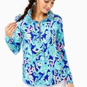LILLY PULITZER “UPF 50+Skipper Popover”Blue Sea Turtle Print pullover sweatshirt